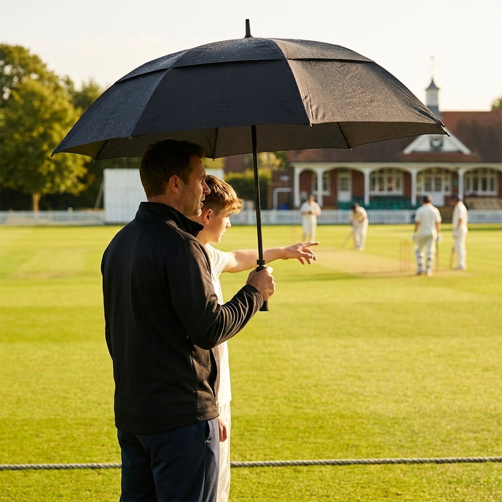 Sports umbrella with 60-inch canopy made from durable pongee fabric