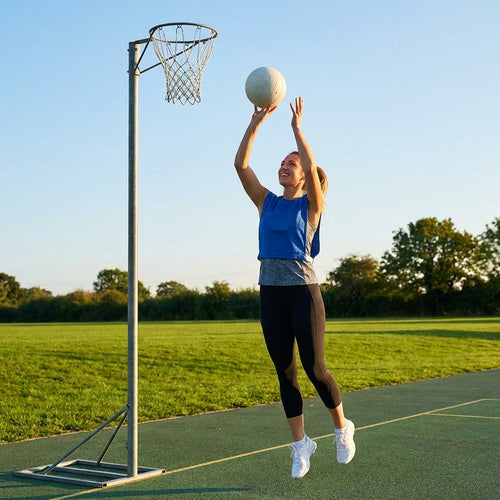 All Weather Training Netball – Size 4 & 5 – Synthetic Latex Bladder – Indoor/Outdoor Use