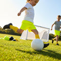 Kids' Football Shorts in vibrant colours for youth teams