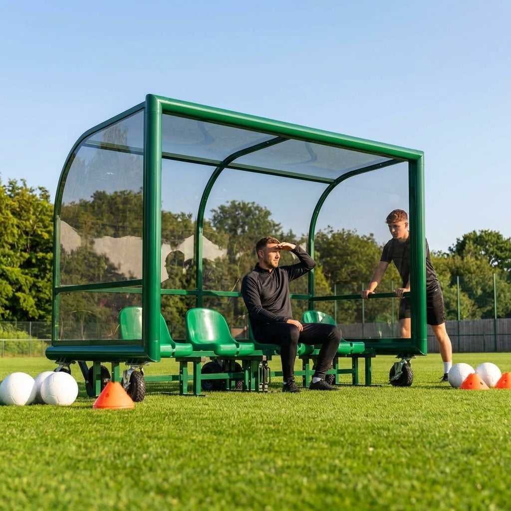 Mobile team shelter with aluminium frame for sports pitches