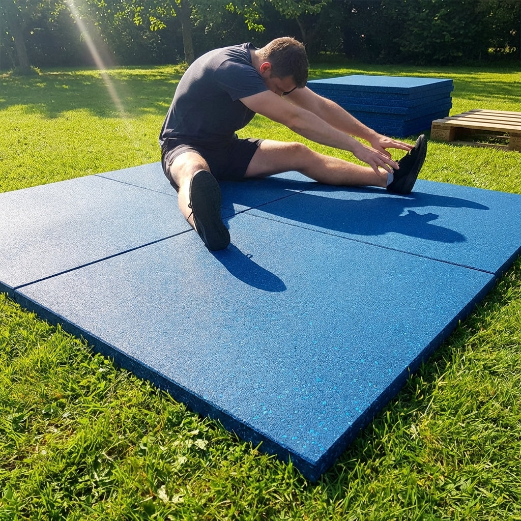 Rubber gym flooring mats, 50cm x 50cm, recycled rubber